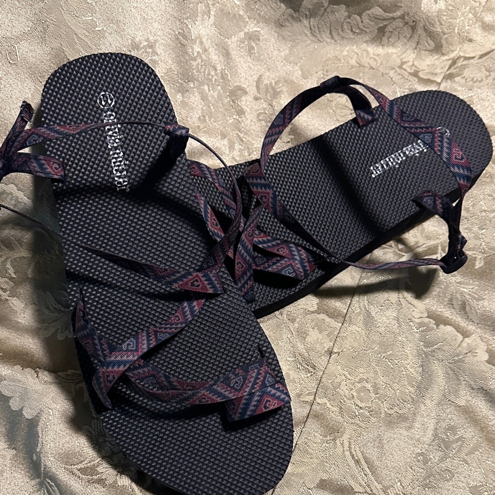 Olivia Miller Black and Purple Patterned Sandals - Picture 2 of 3